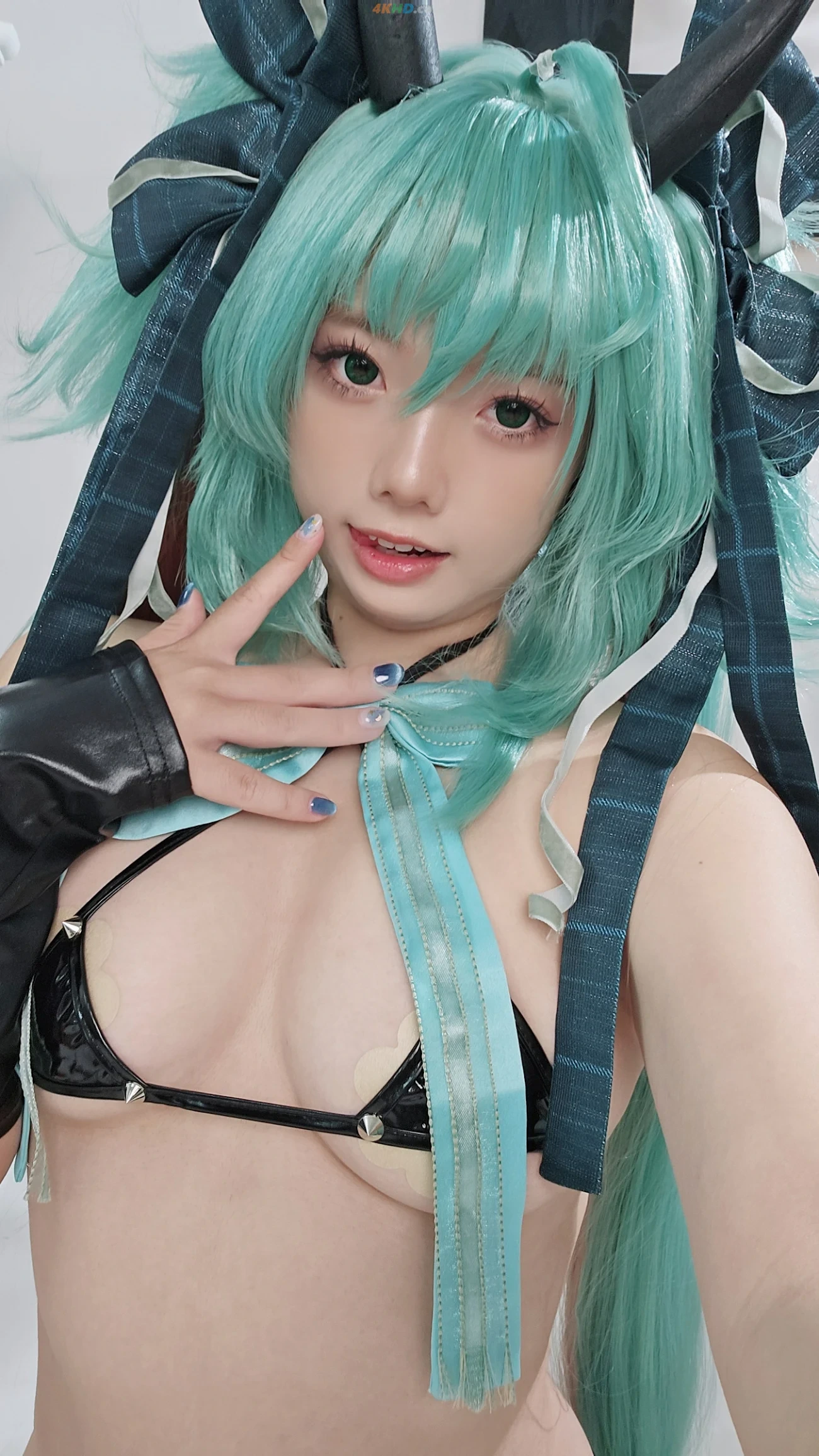 Messie Huang Miku Halloween — photo 72