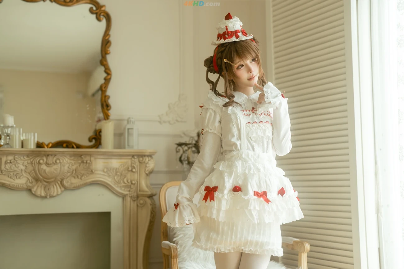 TieShouJiaoShou BaiSeGongZhuXiaoDanGao — photo 9