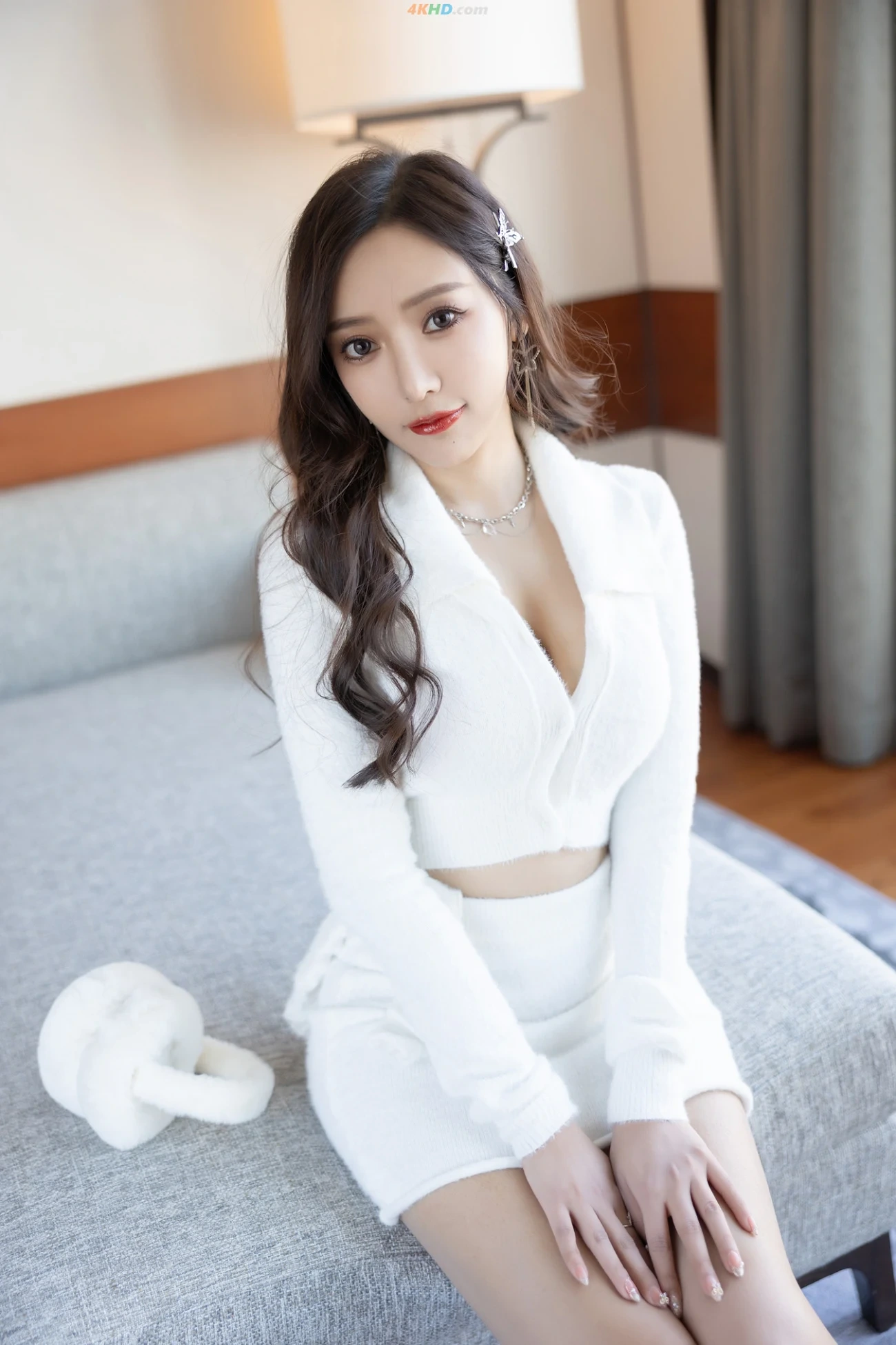 [NeiGouWuShuiYin] WangXinYaoYanni - BaiSeTaoZhuangShengDanNuLang — photo 1