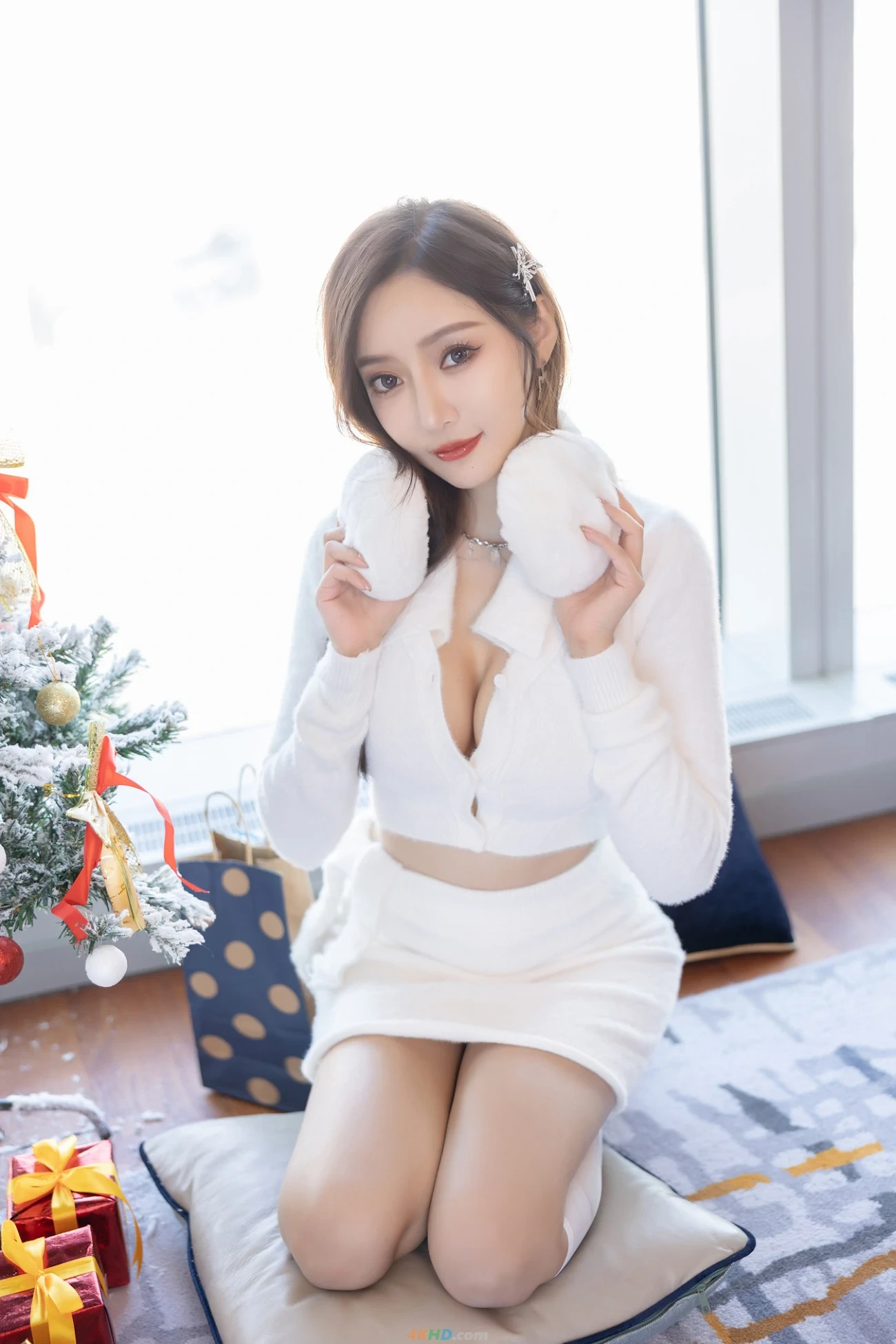 [NeiGouWuShuiYin] WangXinYaoYanni - BaiSeTaoZhuangShengDanNuLang — photo 10