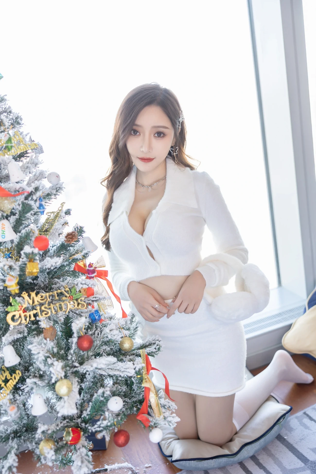 [NeiGouWuShuiYin] WangXinYaoYanni - BaiSeTaoZhuangShengDanNuLang — photo 11