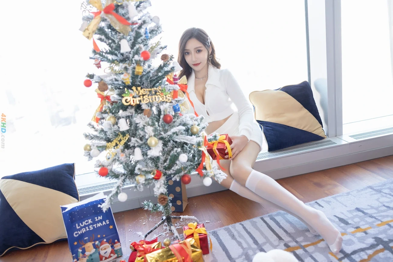 [NeiGouWuShuiYin] WangXinYaoYanni - BaiSeTaoZhuangShengDanNuLang — photo 20