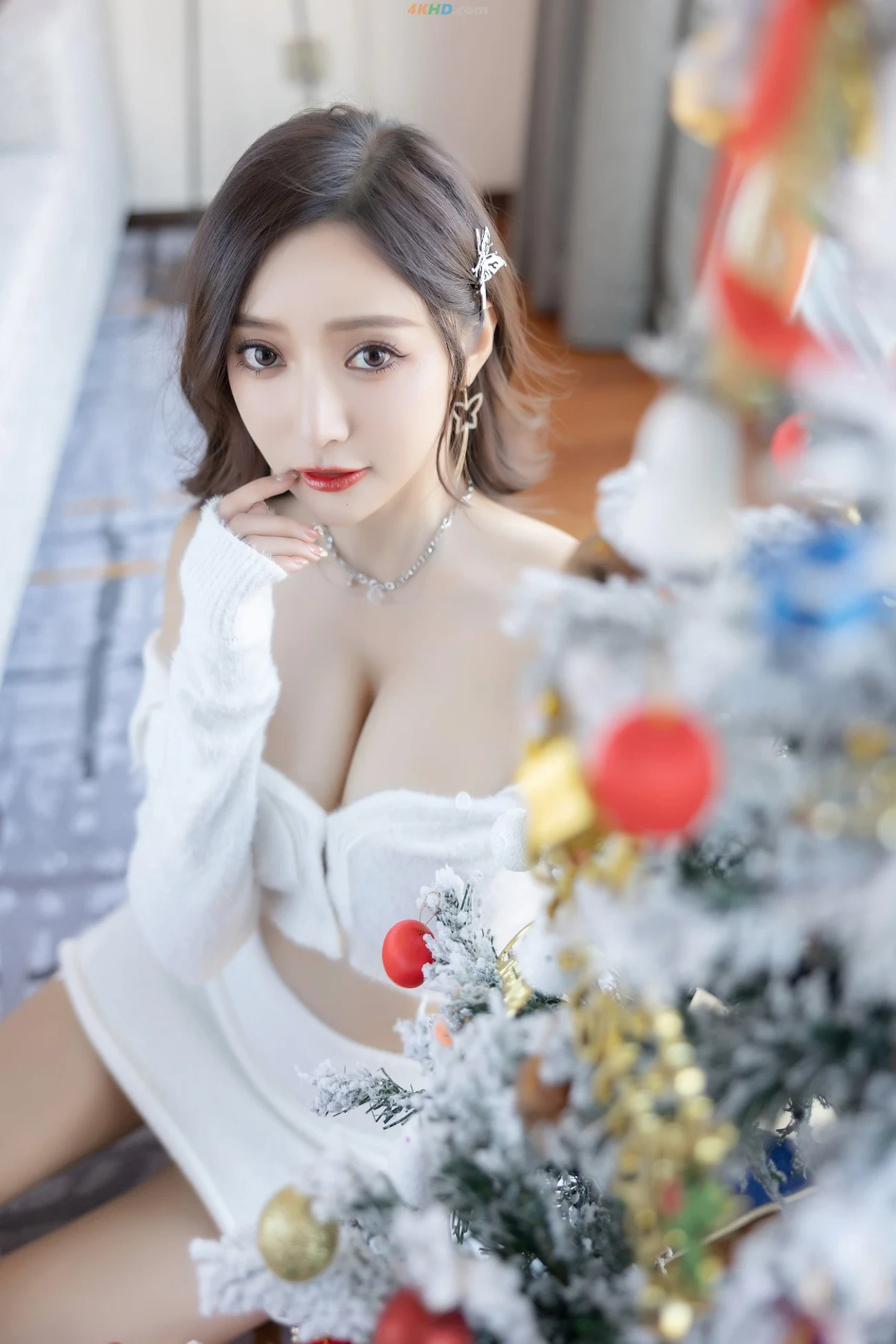 [NeiGouWuShuiYin] WangXinYaoYanni - BaiSeTaoZhuangShengDanNuLang — photo 38