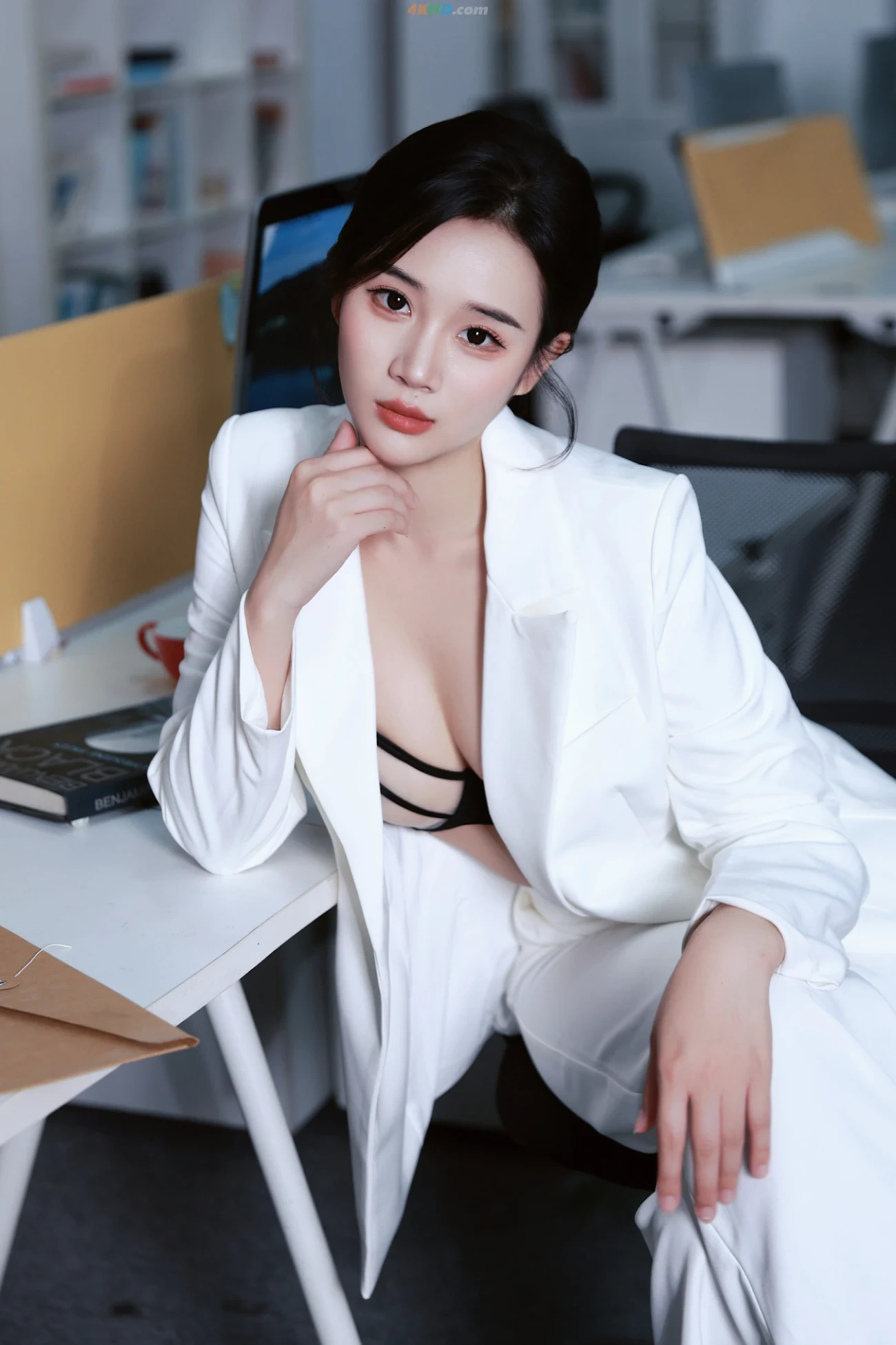 NanQiao - NeiGouWuShuiYin XiZhuangNuLang — photo 11