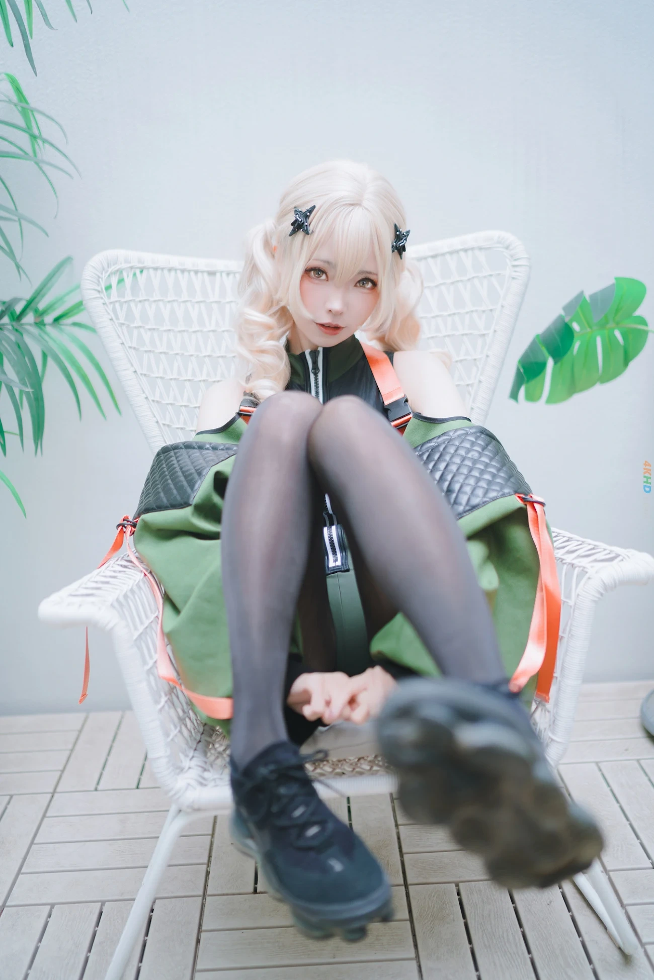 ElyEEZi - Crocodile Alert — photo 6