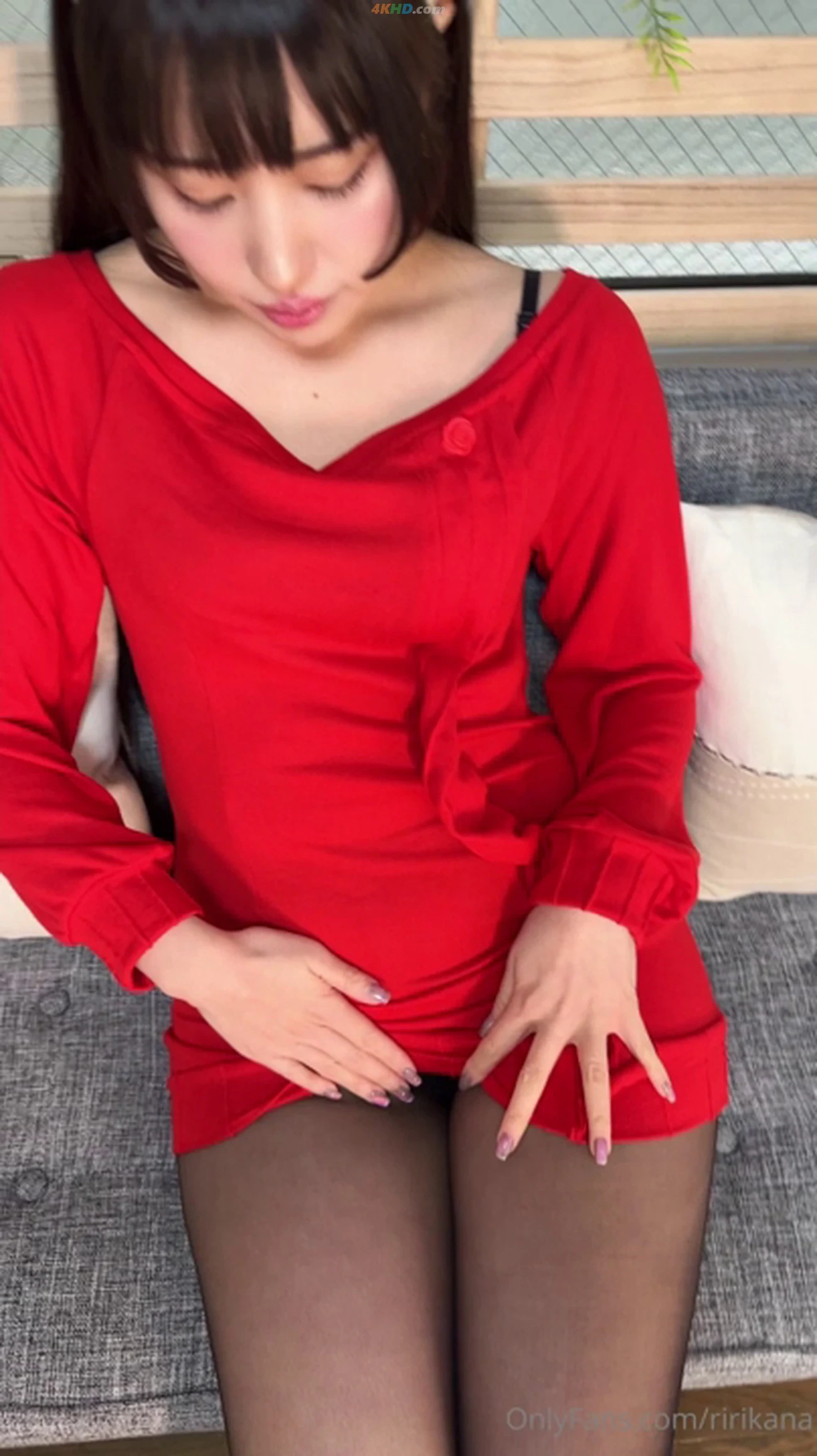 Ririkana - Yor Forger Red Sweater (Video) — photo 9