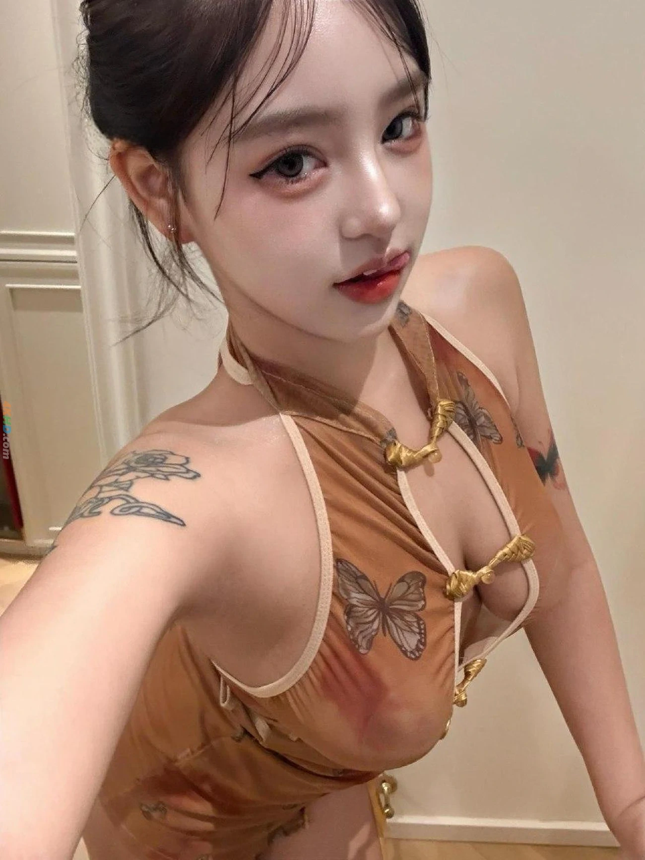 XiaouYouYouZi - SiDaiWuXiuQiPao — photo 5