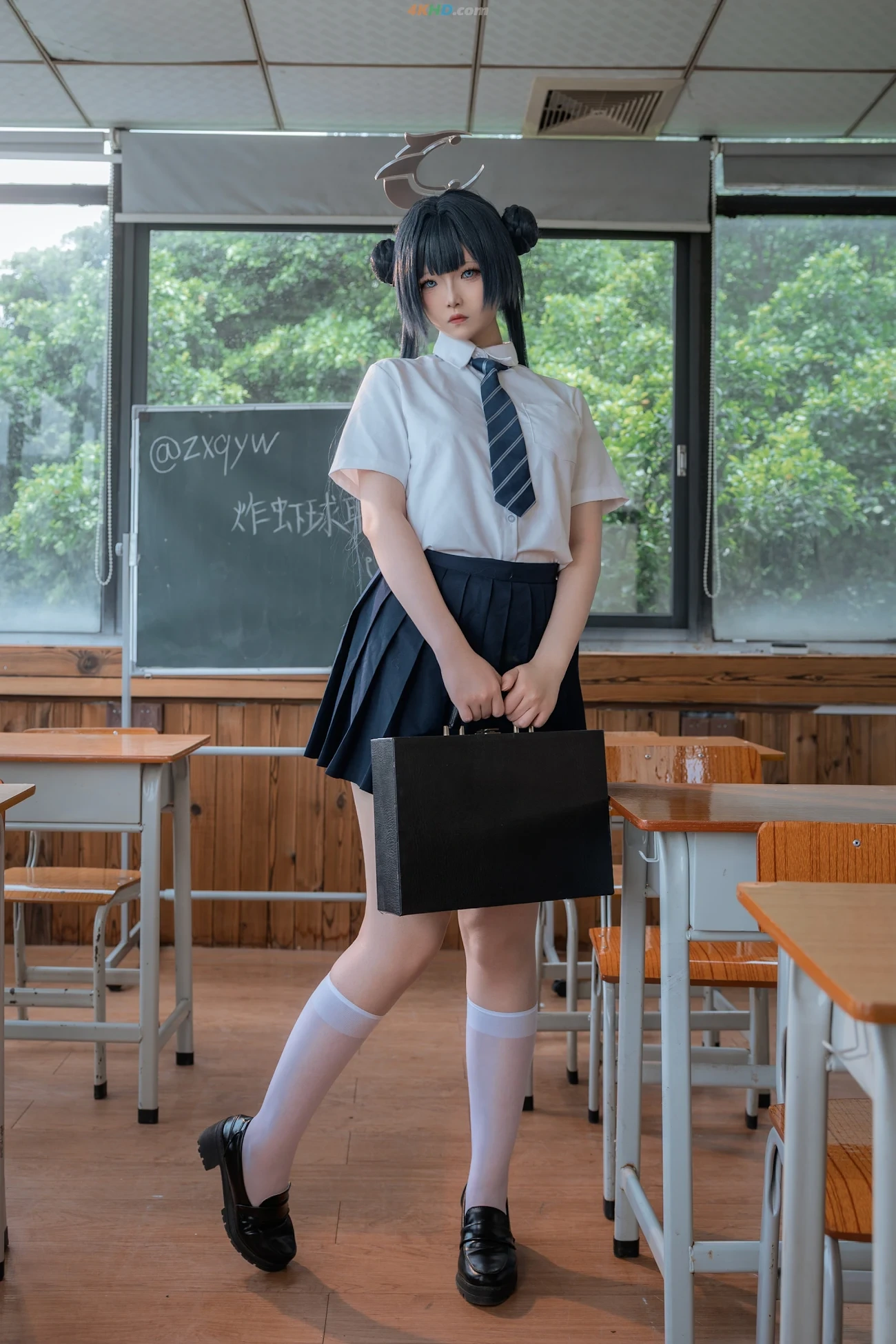 ZhaXiaQiuYeWu - WeiLanDangAn FeiXiao ZhiFu — photo 2