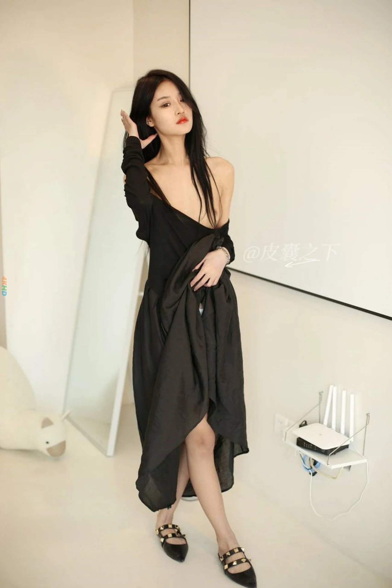 [OtherXXX] PiNangZhiXia - GeSeMeiNuMoTeBeiSheYingShiQianGuiZeHeJi — photo 2