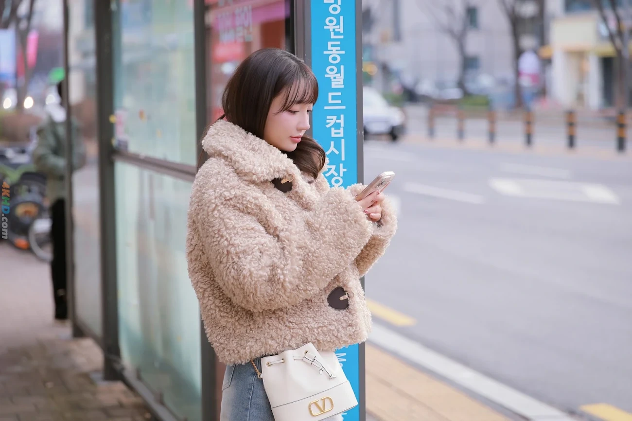 Son Ye Eun (SonYeEun) 2025 X Mas Offline — photo 2