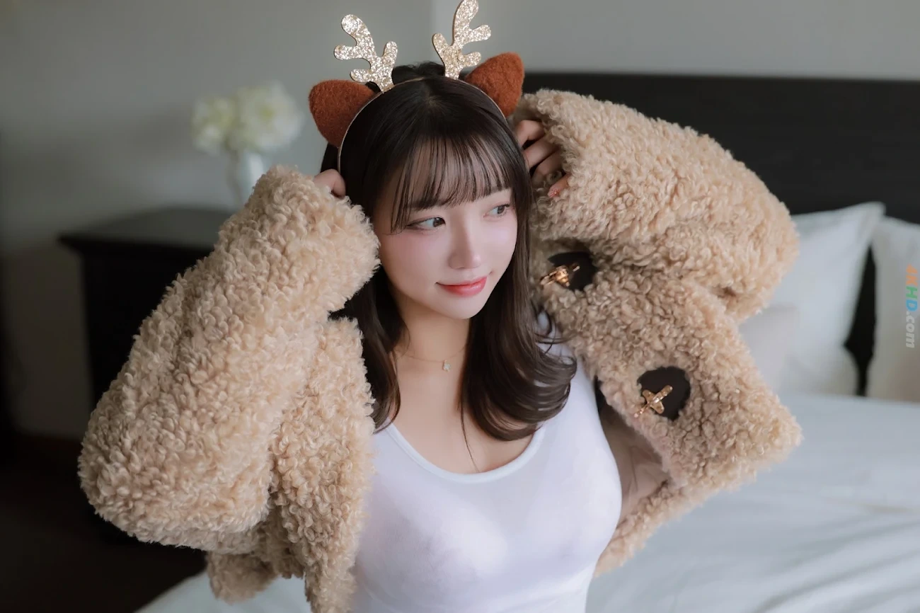 Son Ye Eun (SonYeEun) 2025 X Mas Offline — photo 18