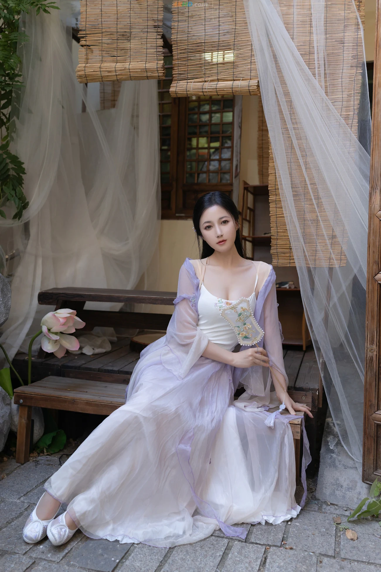 [NeiGouWuShuiYin] YuZiJiangFish - XiuRenWangMoTe HuDie — photo 1