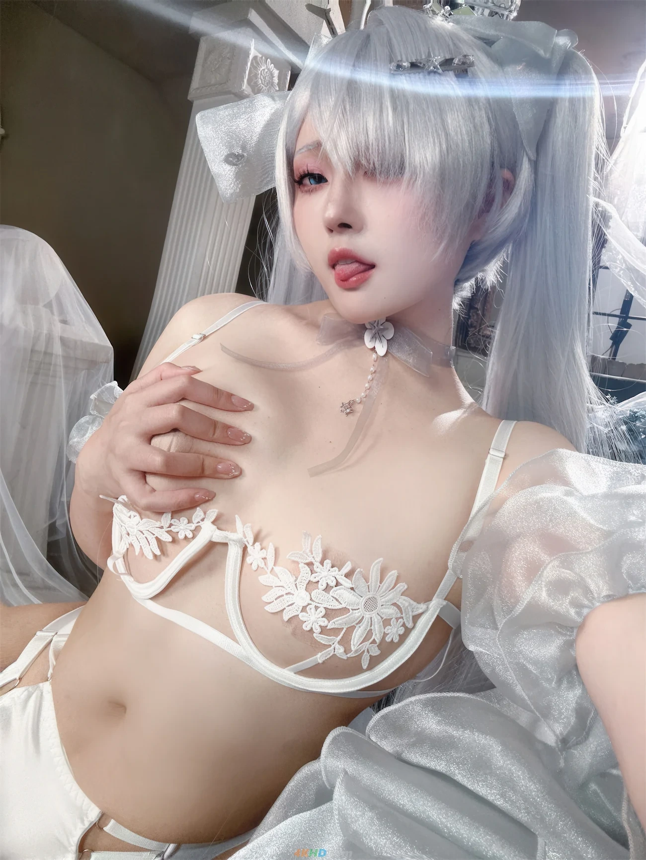 NatsukoXiaXiaZi HuiGuNiangShuiJingGongZhuCinderella — photo 1
