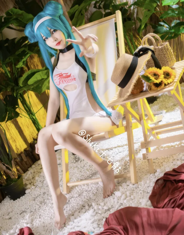 [shikiShiQiKu] ZhunBeiHaoYingJieHeiBaiQiLeMa,MIKU