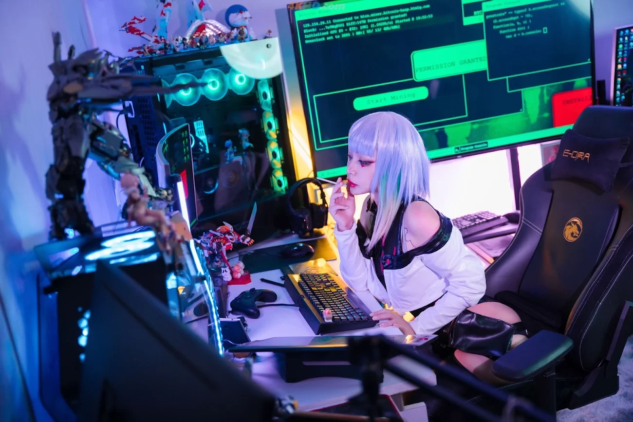 Umeko J - Lucy (Cyberpunk Edgerunners) — photo 10