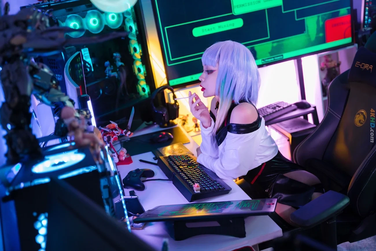 Umeko J - Lucy (Cyberpunk Edgerunners) — photo 12