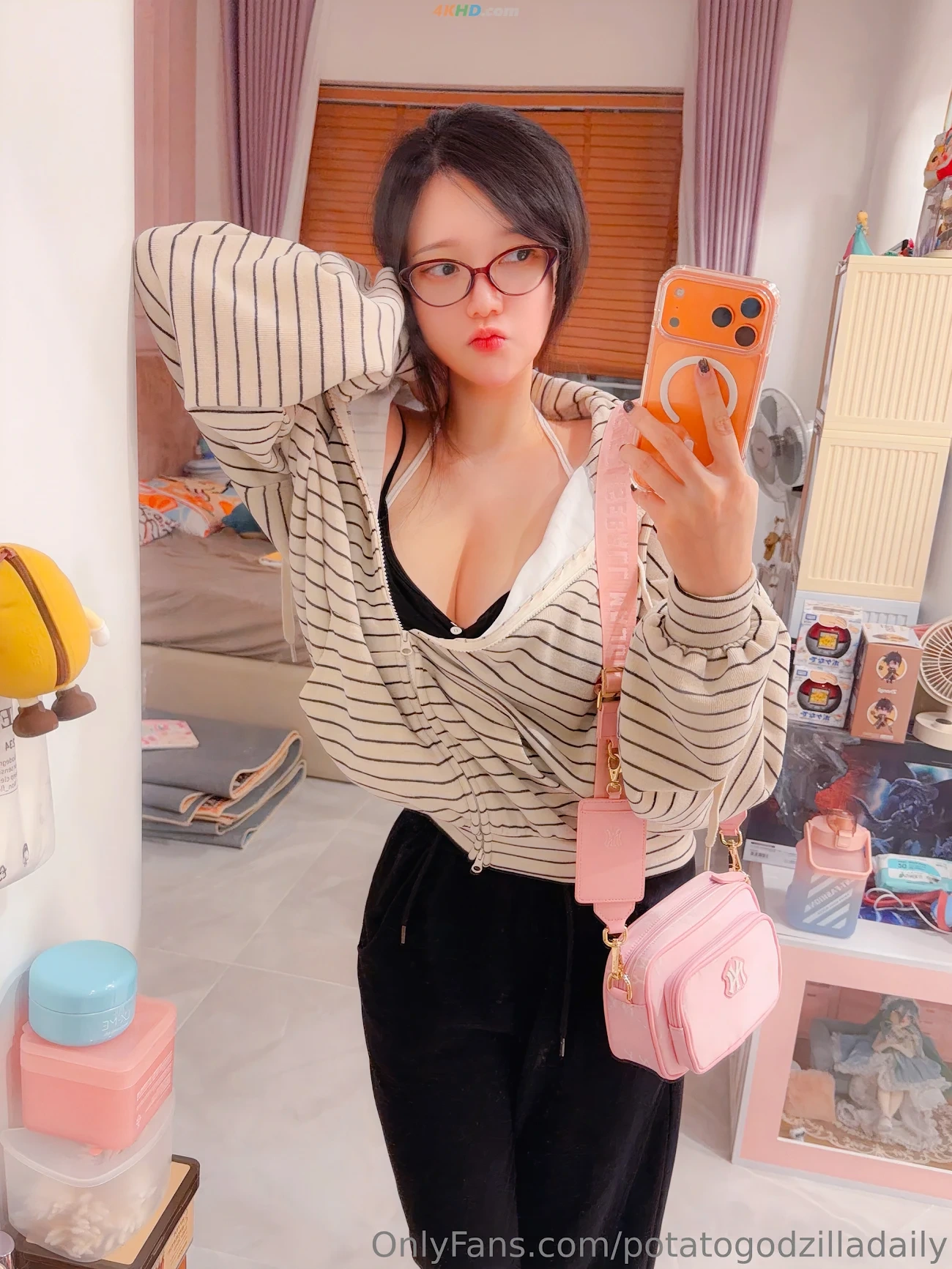 Potato Godzilla - OnlyFans Nude Dec 1-31, 2025 — photo 5