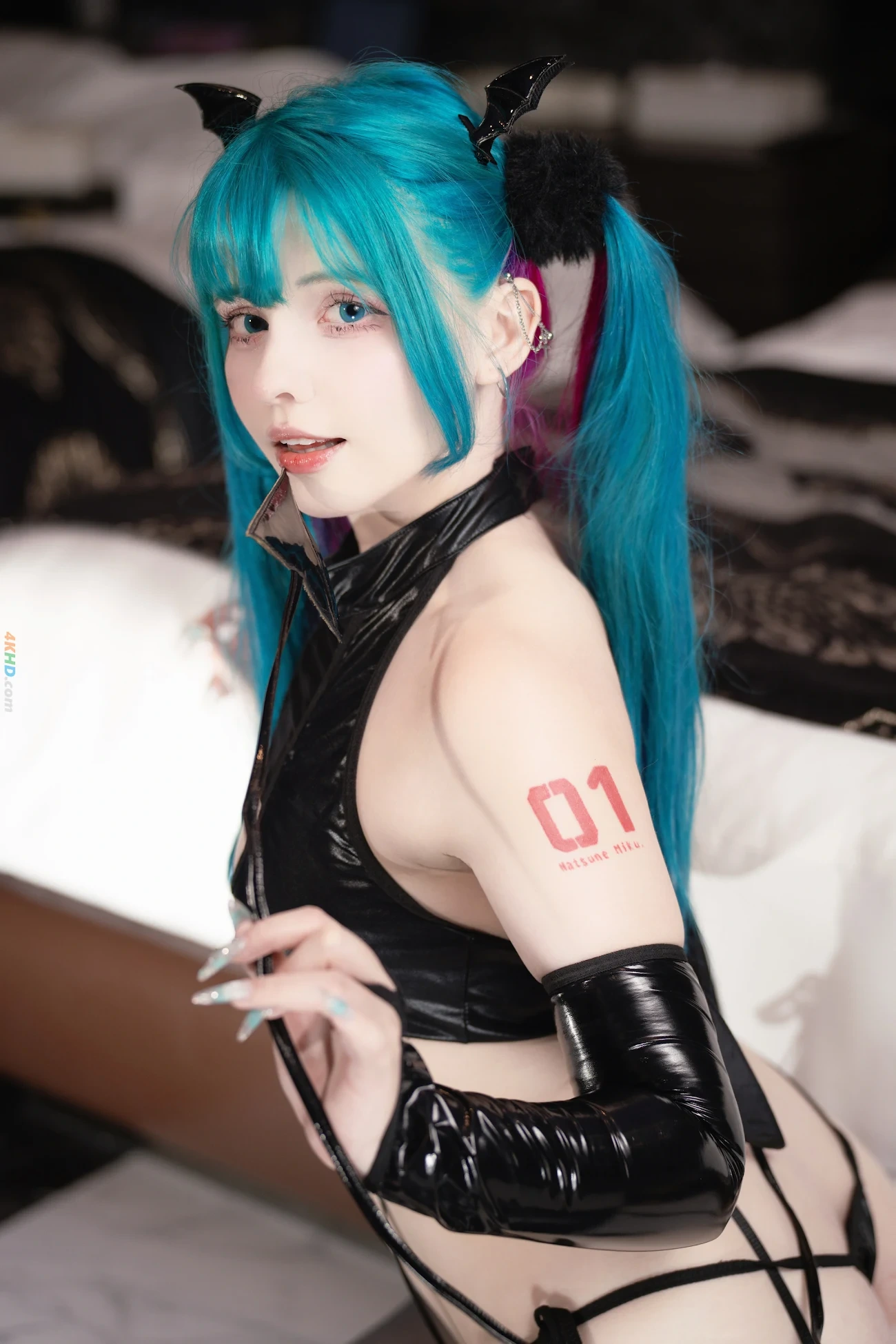 Saya Scarlet - Miku succubus — photo 42