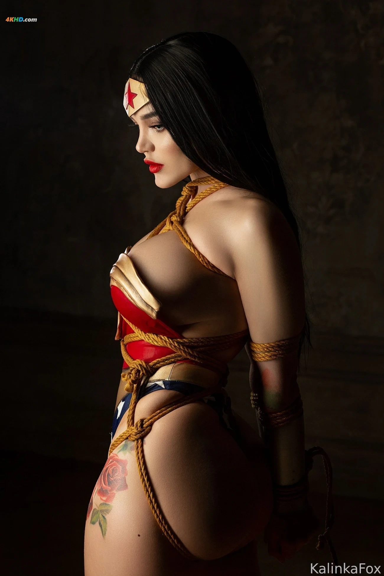 Kalinka Fox - Wonder Woman Shibari — photo 2