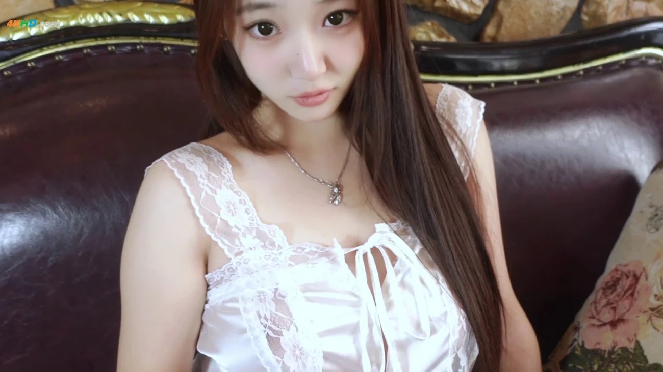 GuGu - LaoHuCaiYuanChuangNeiBuSVIP QingChunMeiNuDiErDan — photo 14