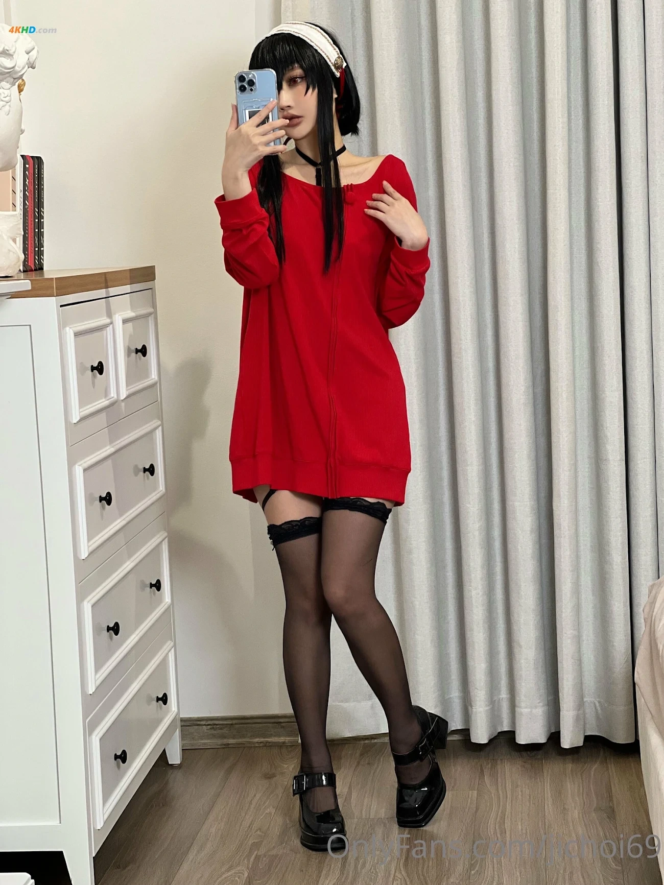 Choi Ji Yun - Yor Forger Red Drees — photo 26