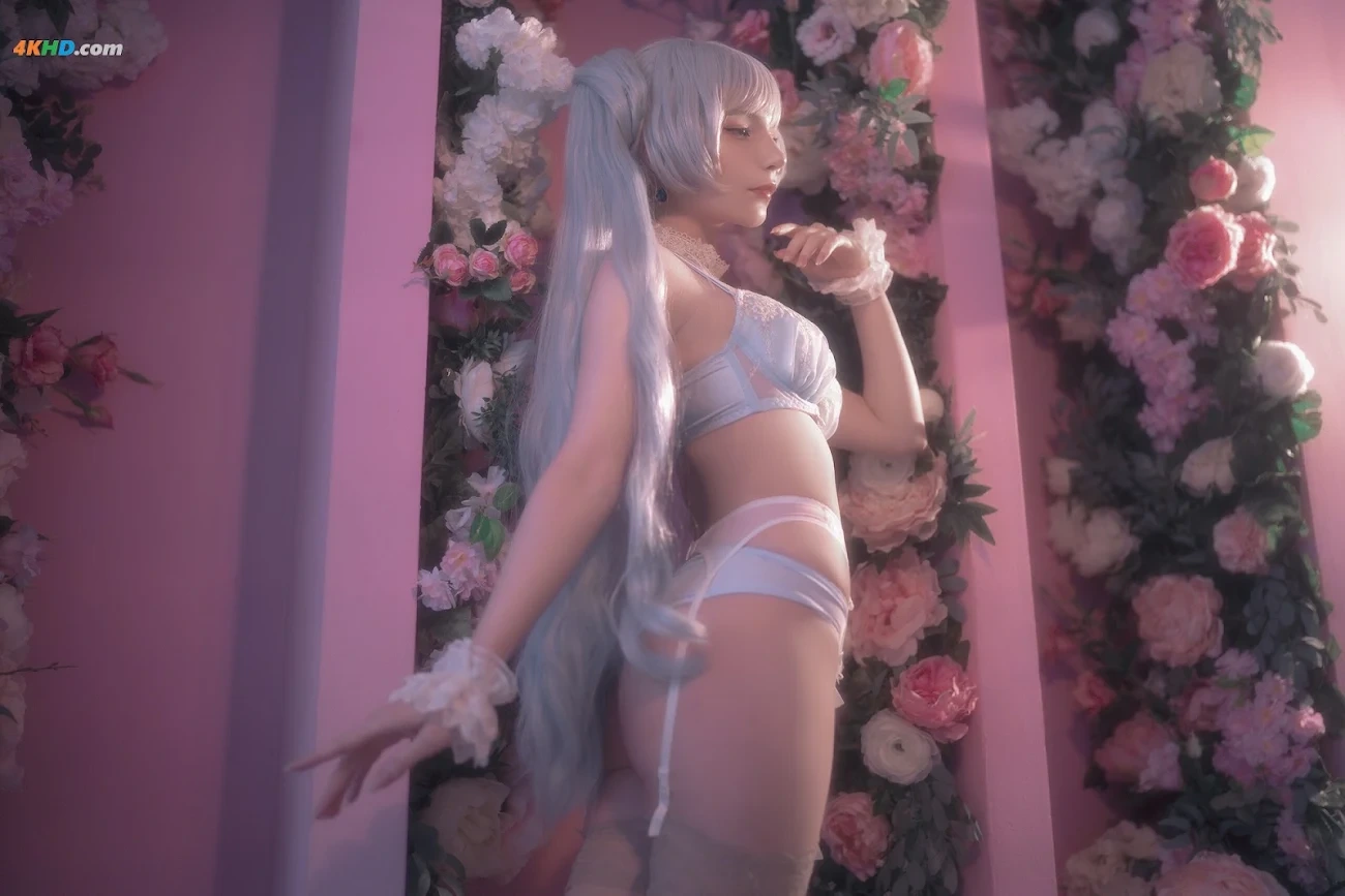 Michi Kyunn - Weiss in flowers — photo 13