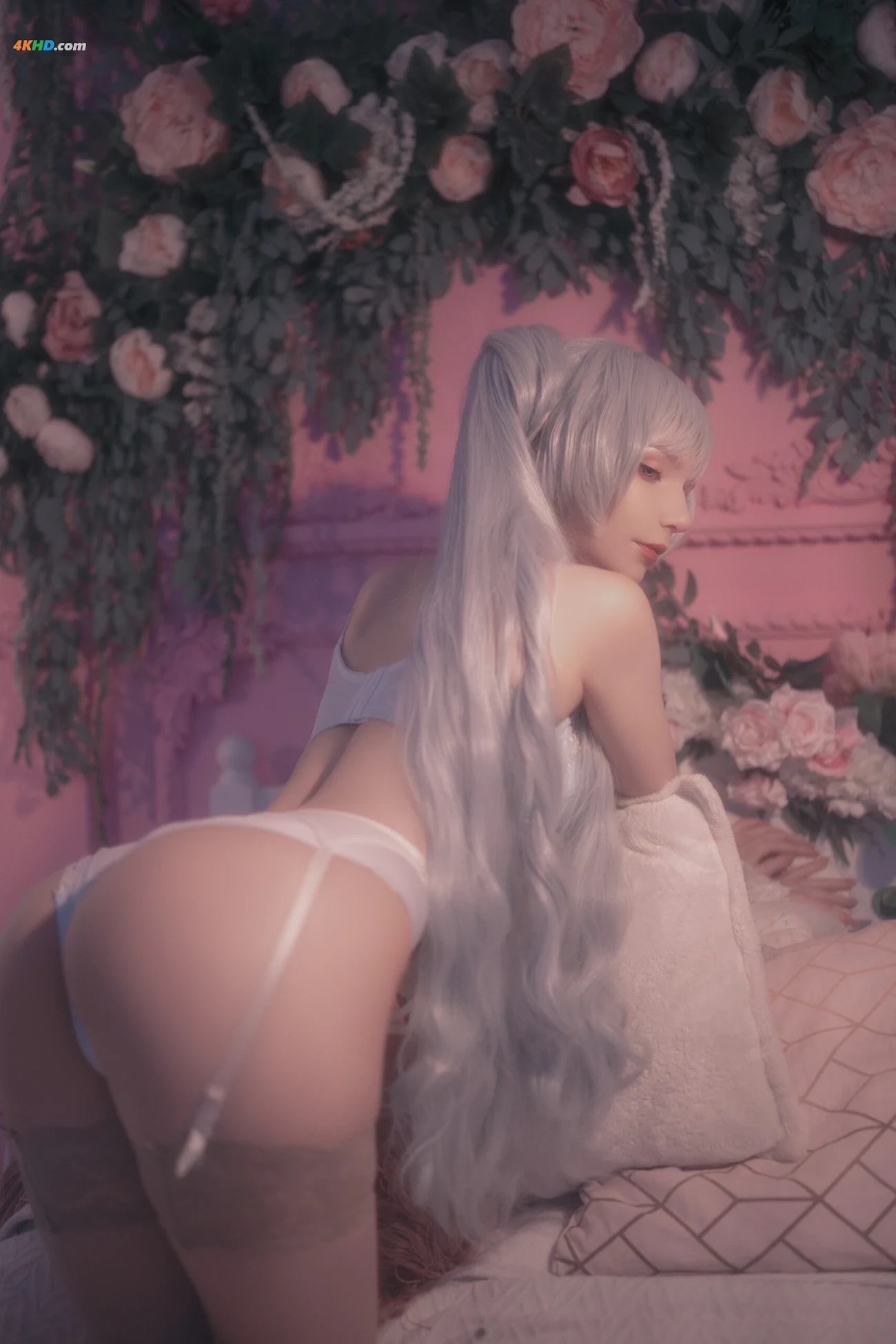 Michi Kyunn - Weiss in flowers — photo 21