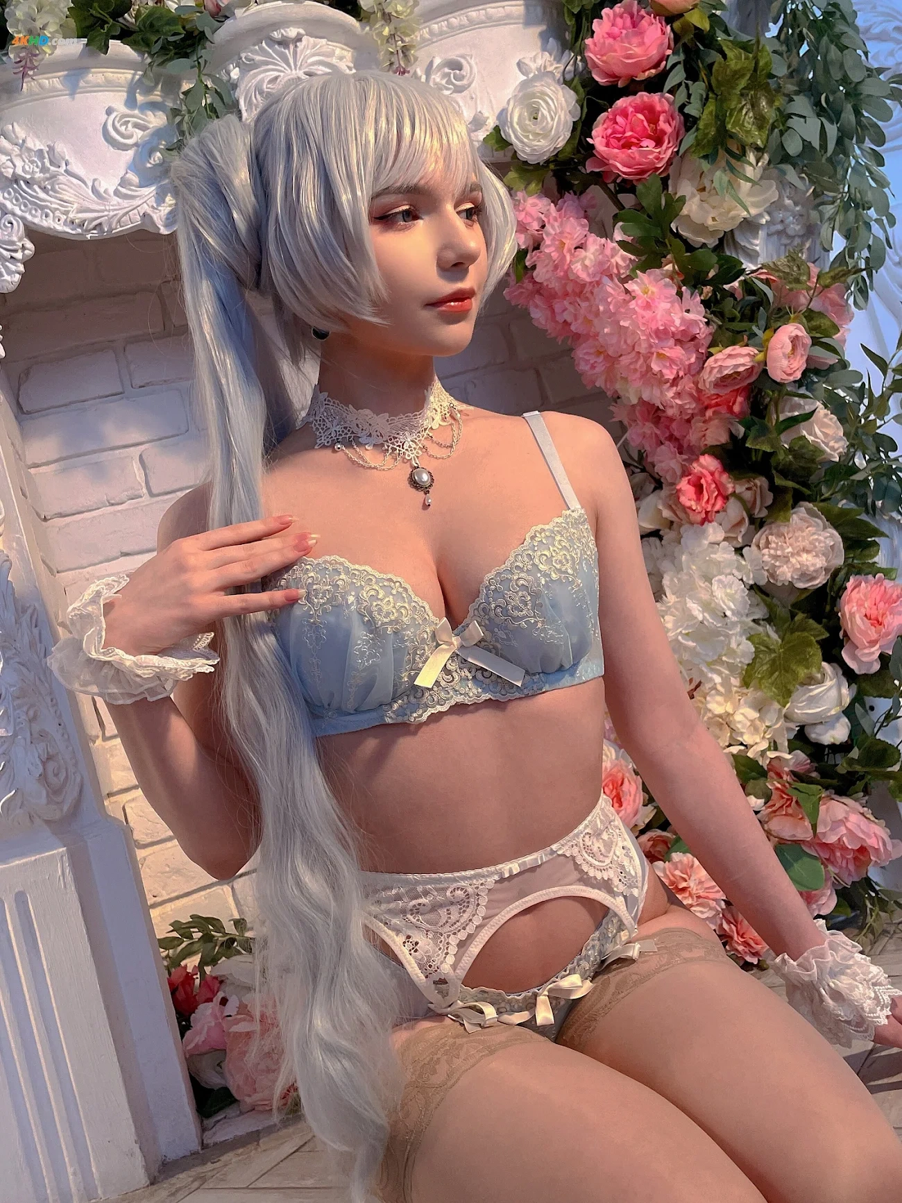 Michi Kyunn - Weiss in flowers — photo 50