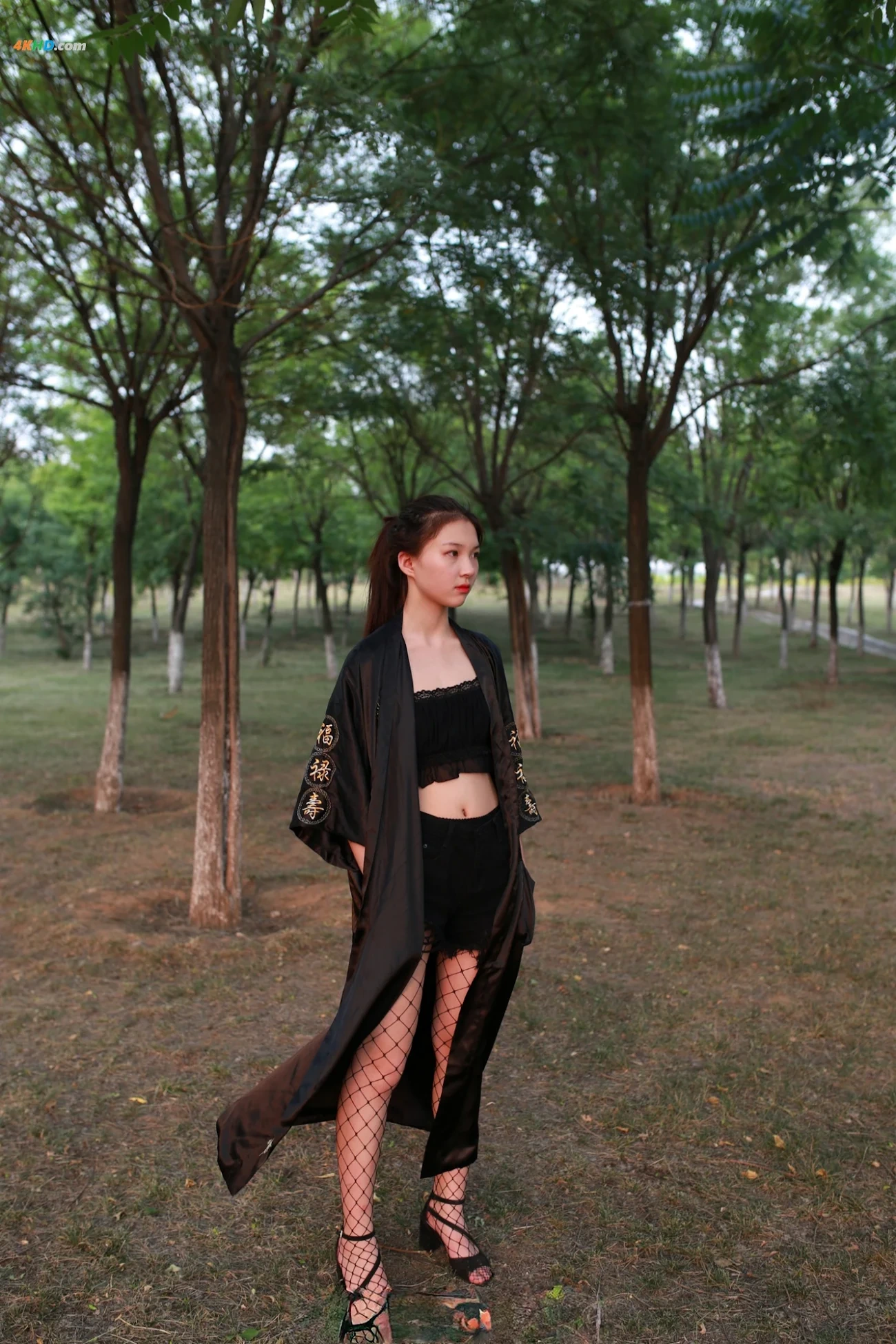 [Private Photoshoot] XiaoKeAi - GeBiBanDeNaGeNuHai BaiNenQingChunXiaoHua QuanChiDuSiPai — photo 19