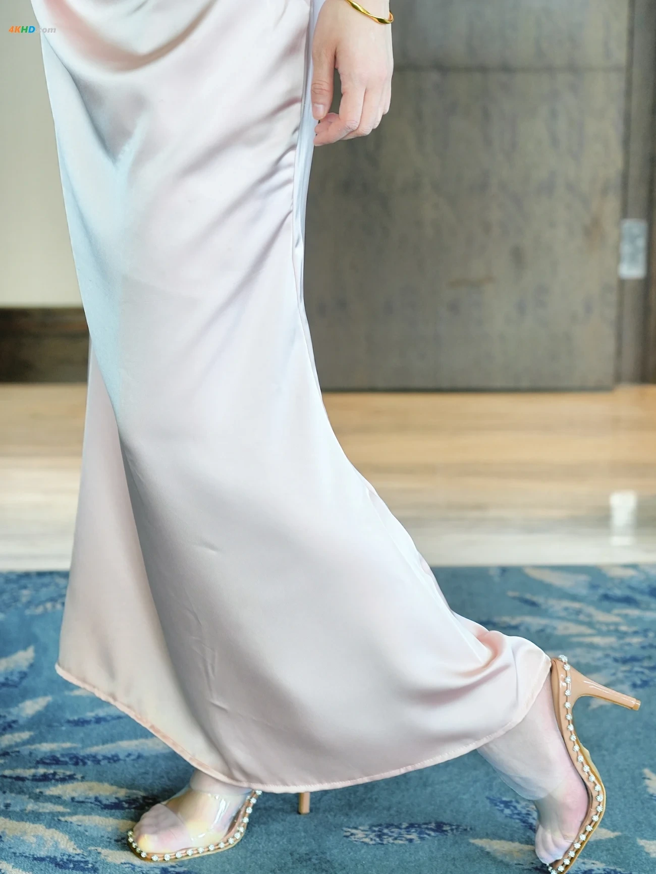 LiShuangEr - FenSeLiFu — photo 5