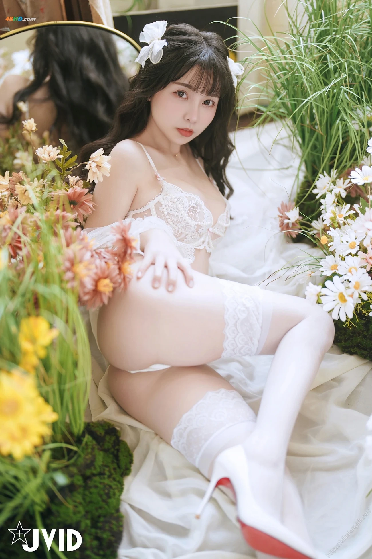 [JVID] YueTaiNiTiny - XinChiDuDengChang!!ChuChangJinGuoJieKaiQingYuDiXianTianRanMeiRuTinyHuaShenXiaWaYuNiYiQiChanMian — photo 24