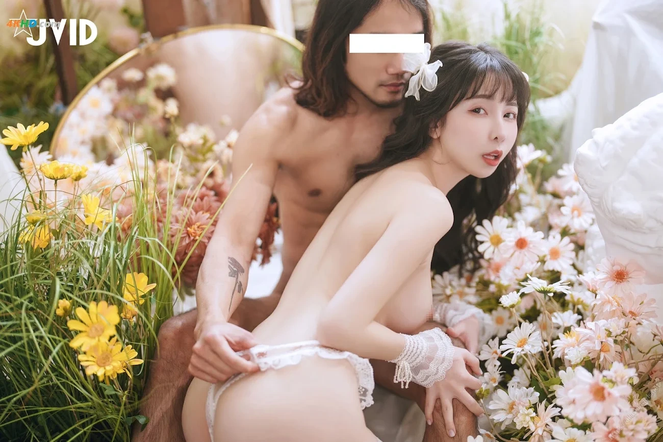 [JVID] YueTaiNiTiny - XinChiDuDengChang!!ChuChangJinGuoJieKaiQingYuDiXianTianRanMeiRuTinyHuaShenXiaWaYuNiYiQiChanMian — photo 52