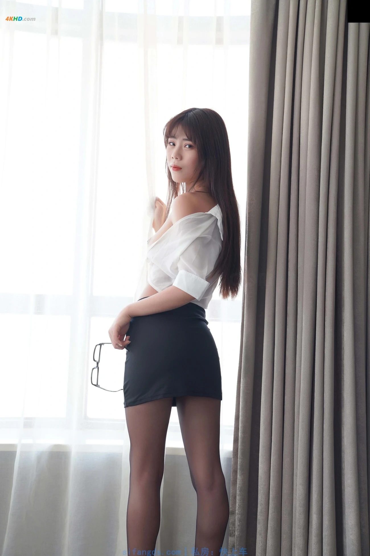 [Private Photoshoot] HuanHuan - ZhangTuiYuJieOLWuNeiHeiSi QuanChiDuSiPai — photo 16