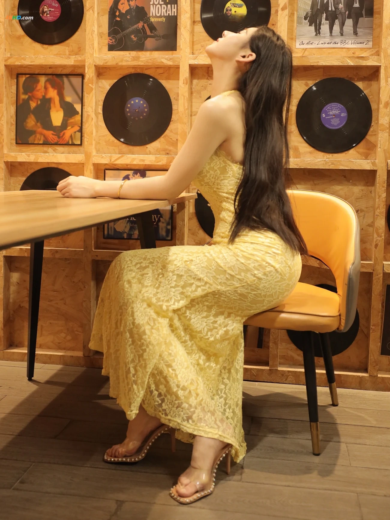LiShuangEr NeiGouWuShuiYin HeiJiaoChangPian — photo 4